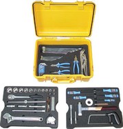 9885L - ASSORTIMENTO UTENSILI